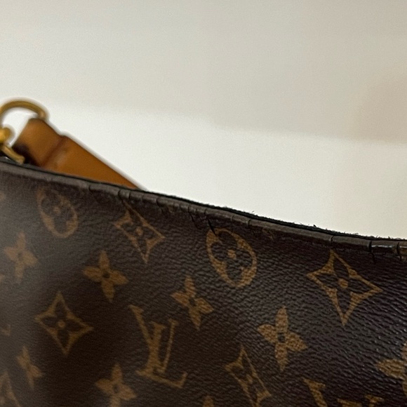 Louis Vuitton Gaia Mng Noir - Picture 4 of 9